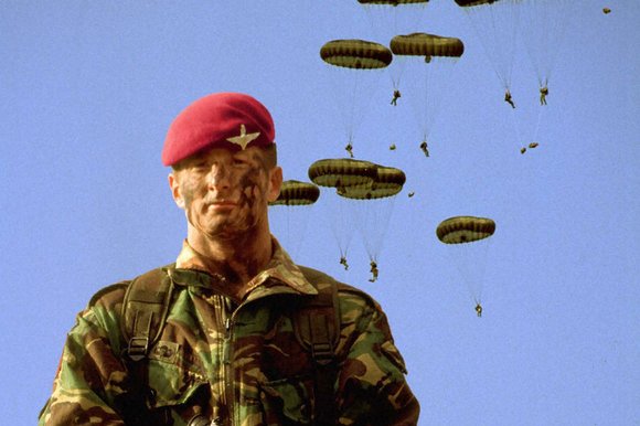 Britain&#39;s Parachute Regiment ending most of its jump training due to budgets cuts - Atlantic Council